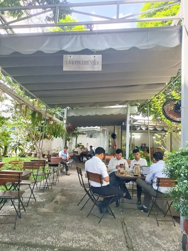 Thư viện Khoa học Tổng hợp, kh&ocirc;ng gian tri thức giữa l&ograve;ng S&agrave;i G&ograve;n 8