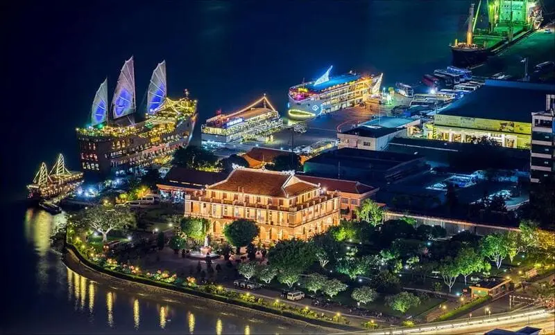 Thưởng l&atilde;m Bến Nh&agrave; Rồng, v&ugrave;ng k&yacute; ức rạng ngời của lịch sử d&acirc;n tộc 6