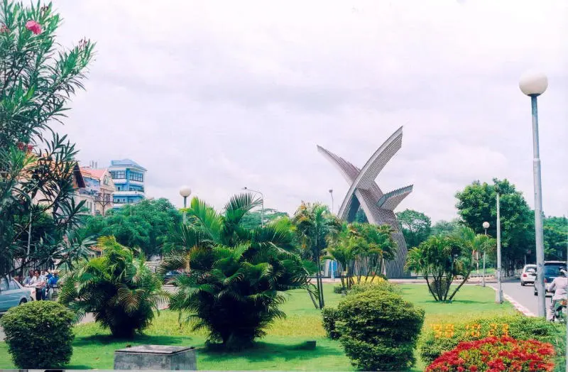 Top 8 c&ocirc;ng vi&ecirc;n c&acirc;y xanh tại S&agrave;i G&ograve;n l&yacute; tưởng để thư gi&atilde;n 4