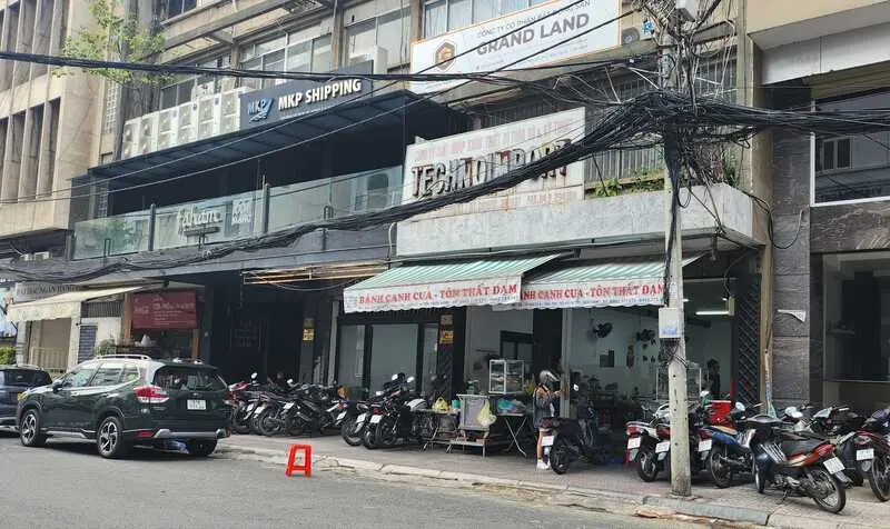 B&aacute;nh canh cua T&ocirc;n Thất Đạm, qu&aacute;n ngon quận 1 nức tiếng gần xa 2