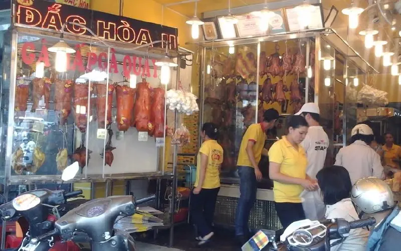 B&aacute;nh hỏi heo quay S&agrave;i G&ograve;n: Top 8 địa chỉ ngon v&agrave; gi&aacute; hợp l&yacute; 2