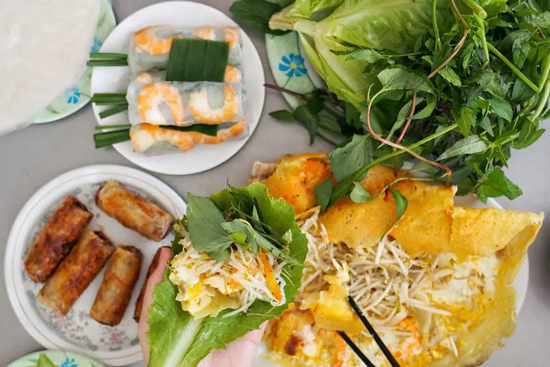 B&aacute;nh x&egrave;o 46A Đinh C&ocirc;ng Tr&aacute;ng: Qu&aacute;n ngon Michelin nổi tiếng S&agrave;i G&ograve;n 12