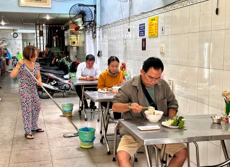 B&uacute;n mọc B&agrave; Chiều, hơn nửa thế kỷ gắn liền với khu cư x&aacute; Bắc Hải 4