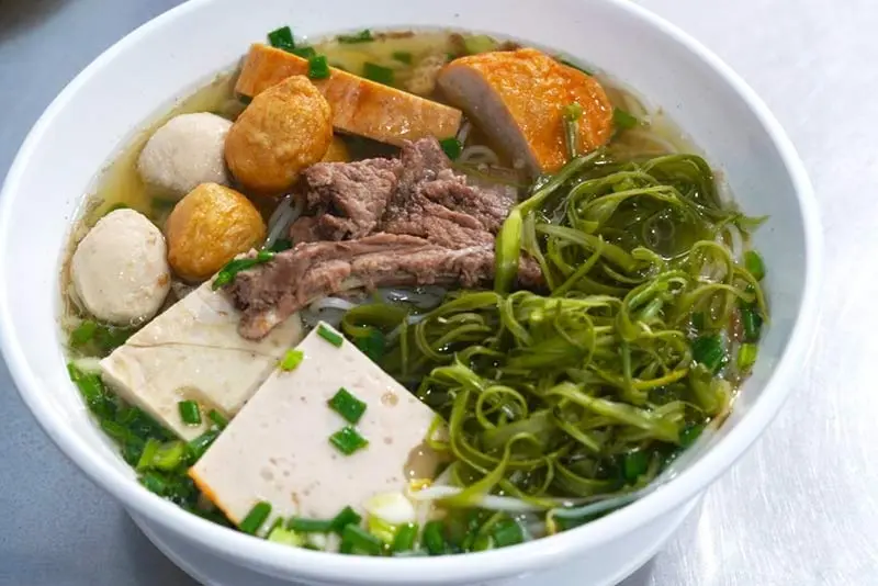 B&uacute;n mọc B&agrave; Chiều, hơn nửa thế kỷ gắn liền với khu cư x&aacute; Bắc Hải 10