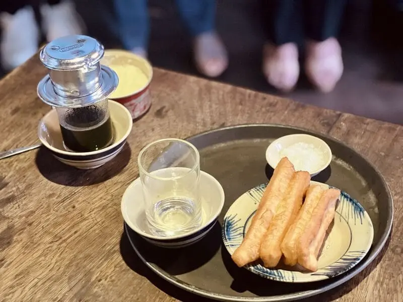 C&agrave; ph&ecirc; Đỗ Phủ - Cơm tấm Đại H&agrave;n, giao lộ ẩm thực v&agrave; lịch sử 7