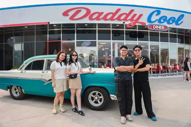 Daddy Cool Diner: Qu&aacute;n American Diner &ldquo;chiếm s&oacute;ng&rdquo; mạng x&atilde; hội tại Quận 2 6