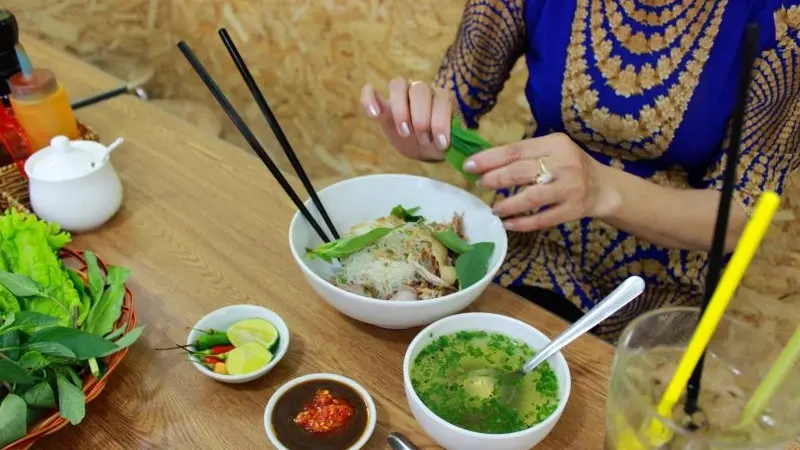Danh s&aacute;ch 10 qu&aacute;n phở kh&ocirc; Gia Lai ngon tại S&agrave;i G&ograve;n đậm đ&agrave; 7