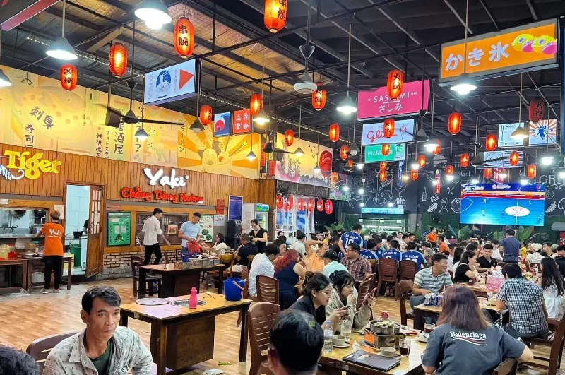 Danh s&aacute;ch 12 qu&aacute;n buffet T&acirc;n Ph&uacute; m&agrave; giới s&agrave;nh ăn n&ecirc;n biết 4