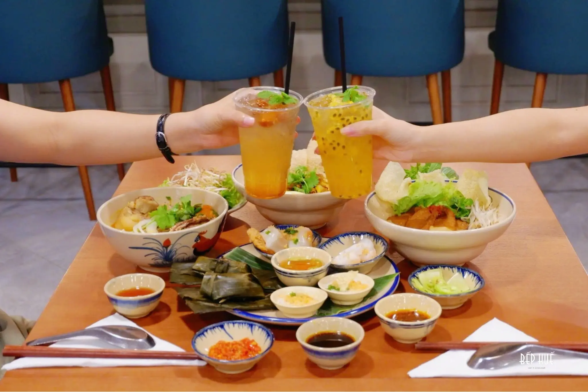 Điểm danh những qu&aacute;n Huế ngon nhất d&agrave;nh cho team S&agrave;i G&ograve;n 7