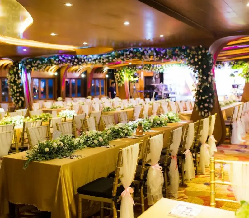 Elisa Floating Restaurant, kh&ocirc;ng gian ẩm thực xa hoa nhất S&agrave;i G&ograve;n 9