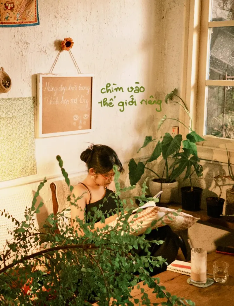 Em C&oacute; cafe ấm c&uacute;ng như ng&ocirc;i nh&agrave; nhỏ giữa l&ograve;ng S&agrave;i G&ograve;n 2