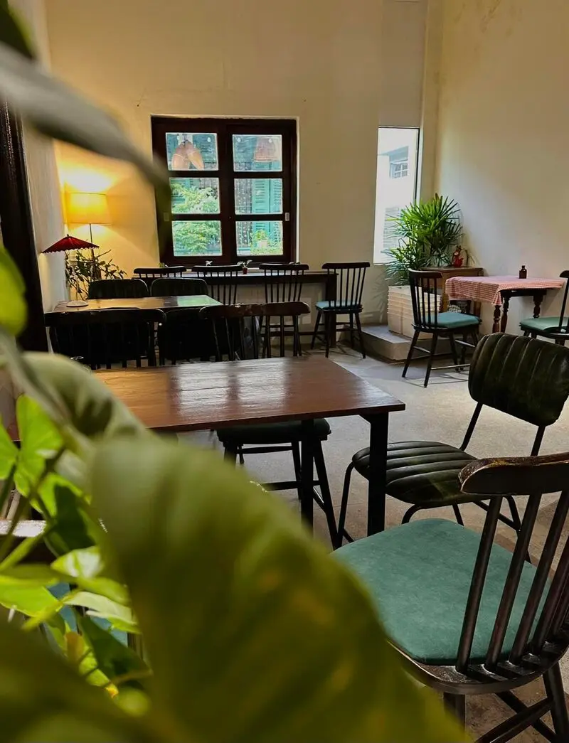 Em C&oacute; cafe ấm c&uacute;ng như ng&ocirc;i nh&agrave; nhỏ giữa l&ograve;ng S&agrave;i G&ograve;n 7