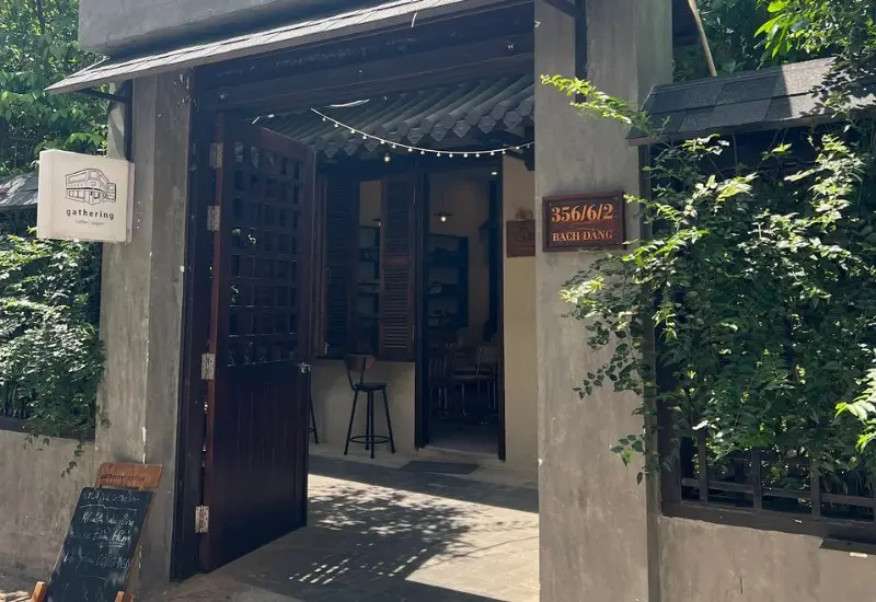 Gathering Coffee: Qu&aacute;n cafe phong c&aacute;ch Nhật Bản tinh tế 2