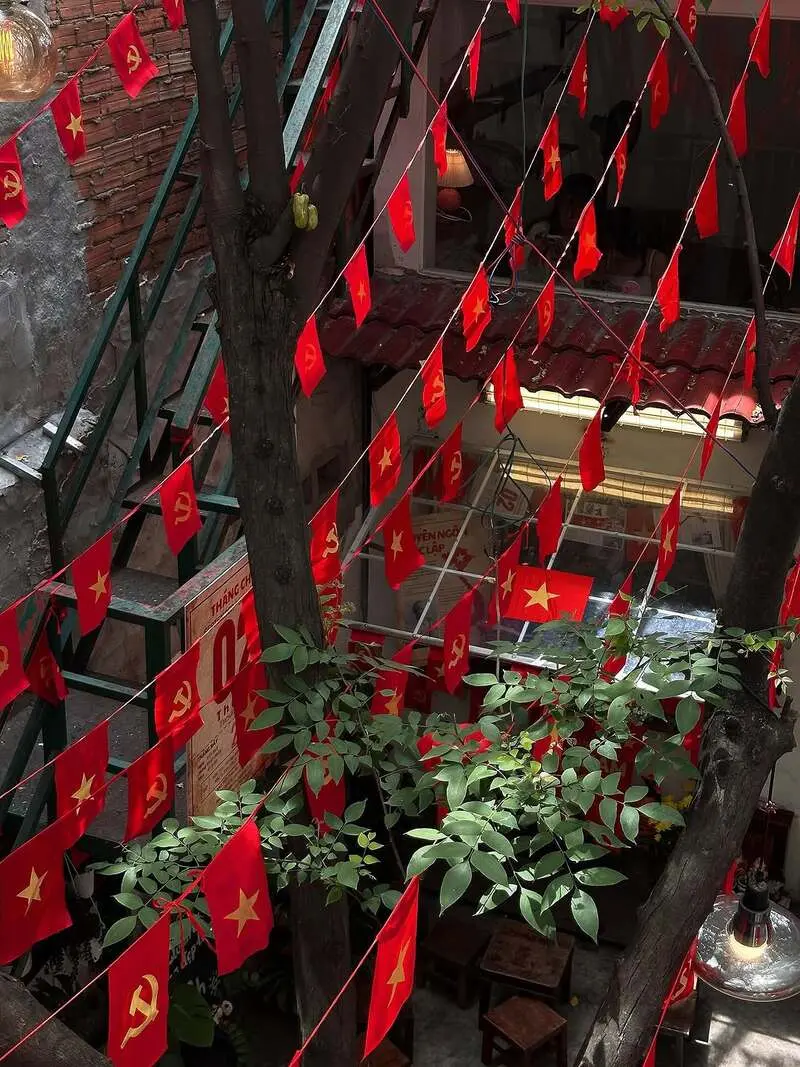 Gh&eacute; 11 qu&aacute;n c&agrave; ph&ecirc; concept &ldquo;y&ecirc;u nước&rdquo; TP.HCM check-in 10