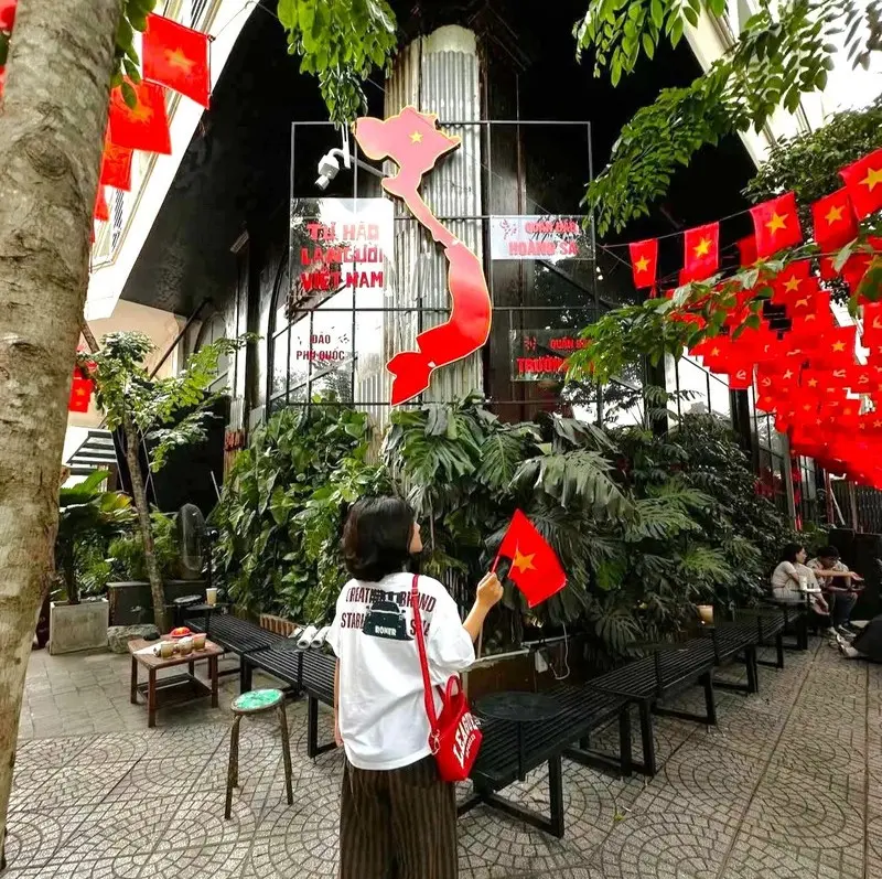 Ghé 11 quán cà phê concept “yêu nước” TP.HCM check-in 4