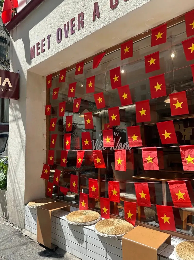 Ghé 11 quán cà phê concept “yêu nước” TP.HCM check-in 15