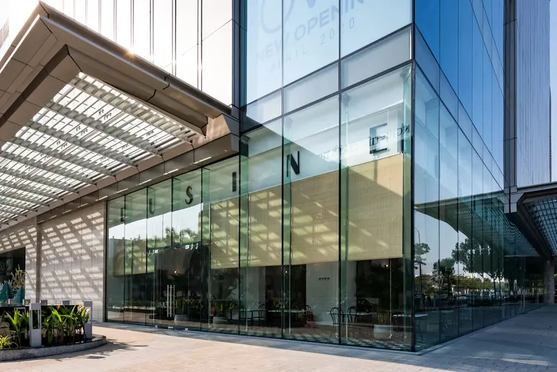 Gh&eacute; L&rsquo;Usine trải nghiệm qu&aacute;n c&agrave; ph&ecirc; concept store đậm chất nghệ thuật 10