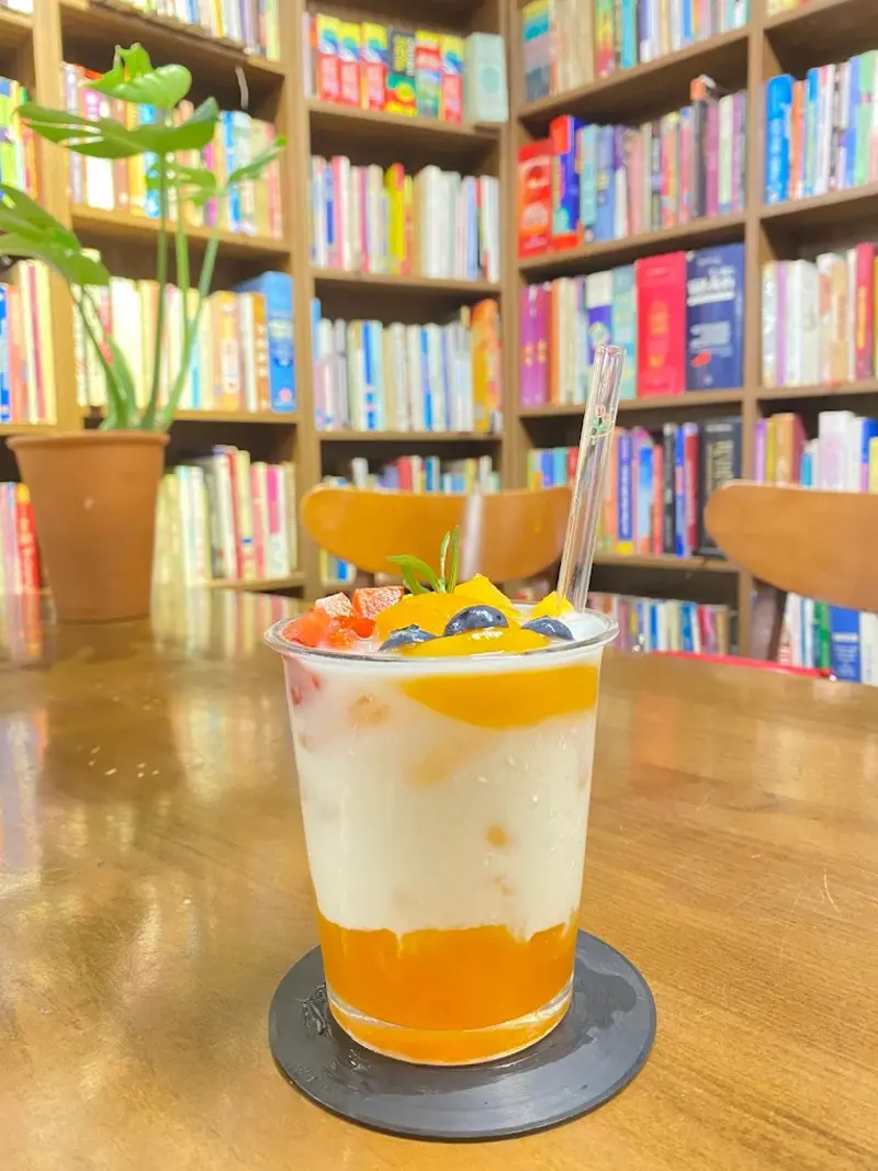 Giang Cafe: Tìm về không gian cổ điển nhưng không kém phần thời thượng 8