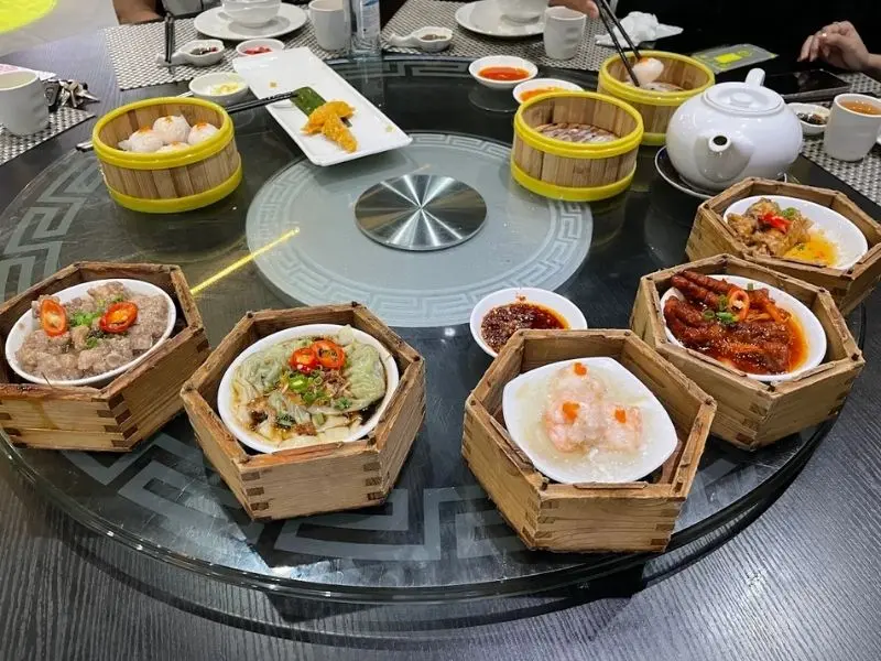 Gợi &yacute; 12 nh&agrave; h&agrave;ng quận 5 ngon nhất: Ăn l&agrave; m&ecirc;, đến l&agrave; nhớ 9