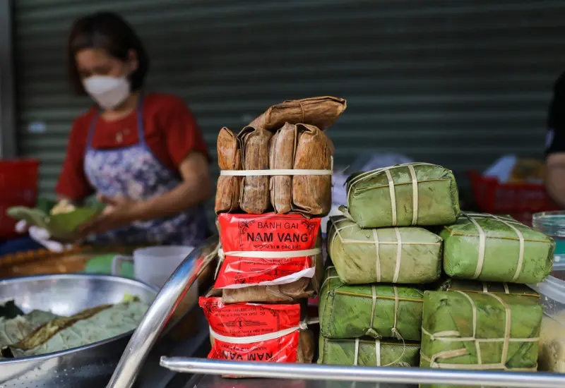 Kh&aacute;m ph&aacute; h&agrave;ng x&ocirc;i l&aacute; sen đắt kh&aacute;ch v&agrave; ngon nhất S&agrave;i G&ograve;n 10