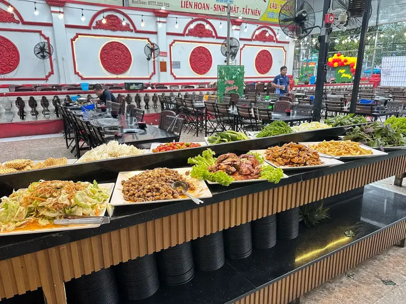 Kh&oacute;i BBQ: Chuỗi buffet đồ nướng gi&aacute; hời chất lượng 8