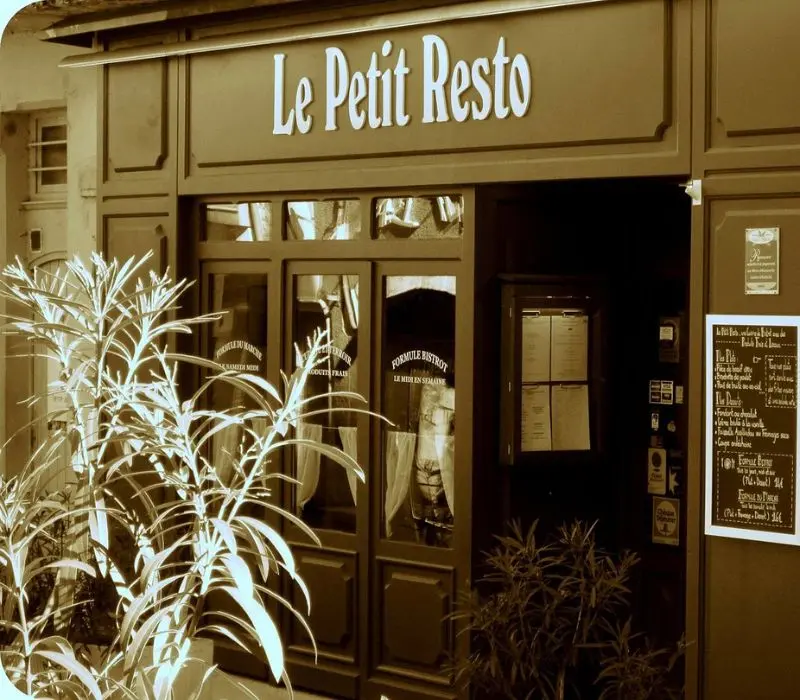 Le Petit Resto: Trải nghiệm ẩm thực &Acirc;u gi&aacute; Việt n&uacute;p hẻm B&igrave;nh Thạnh 2