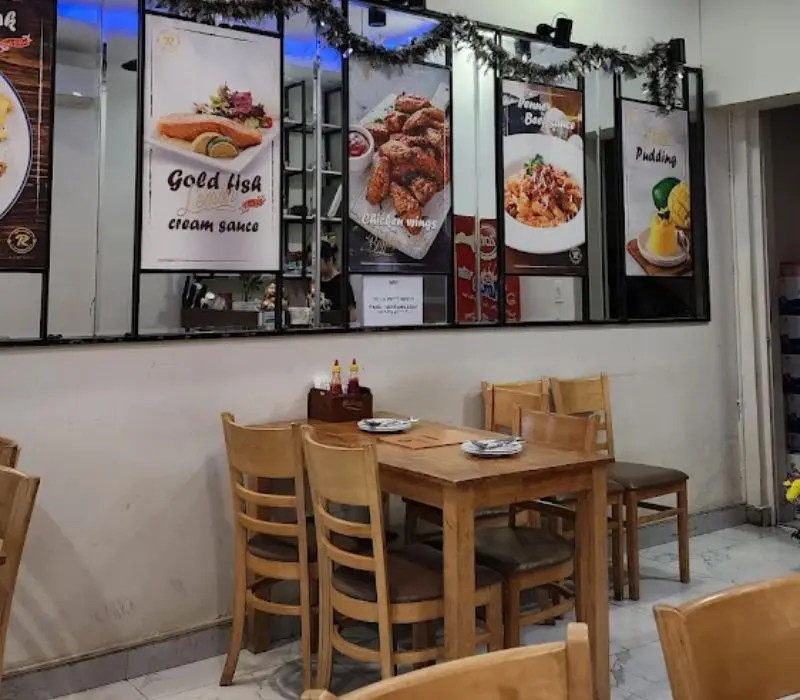 Le Petit Resto: Trải nghiệm ẩm thực &Acirc;u gi&aacute; Việt n&uacute;p hẻm B&igrave;nh Thạnh 3