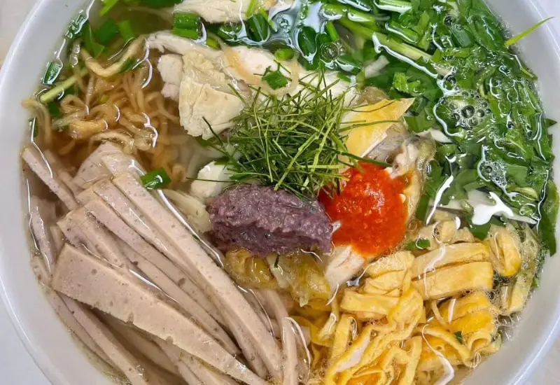 Lưu ngay 14 qu&aacute;n b&uacute;n thang ngon tại S&agrave;i G&ograve;n, chuẩn vị Bắc 4