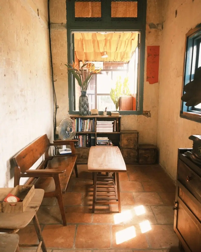 Người Tám Chuyện House: Cafe view nhà thờ Đức Bà cho những tâm hồn bình yên 2