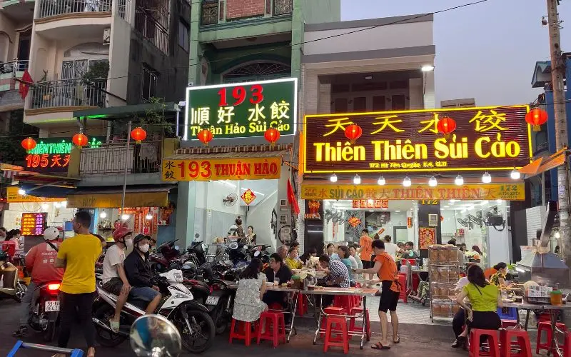 Phố sủi cảo H&agrave; T&ocirc;n Quyền nức l&ograve;ng t&iacute;n đồ ẩm thực Trung Hoa 8