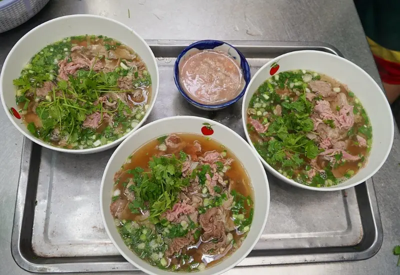 Quán phở Dậu hơn 60 năm tuổi “trứ danh” giữa lòng Sài Gòn 5