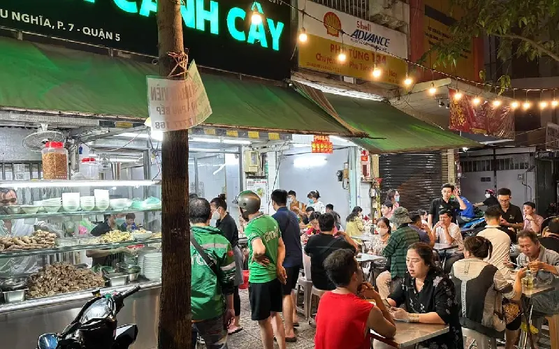 Review bánh canh cây Bùi Hữu Nghĩa đông khách Quận 5 8