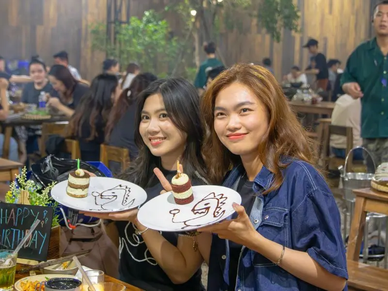 Review Om Nướng: Nh&agrave; h&agrave;ng ẩm thực d&agrave;nh cho c&aacute;c bữa tiệc đặc biệt 9