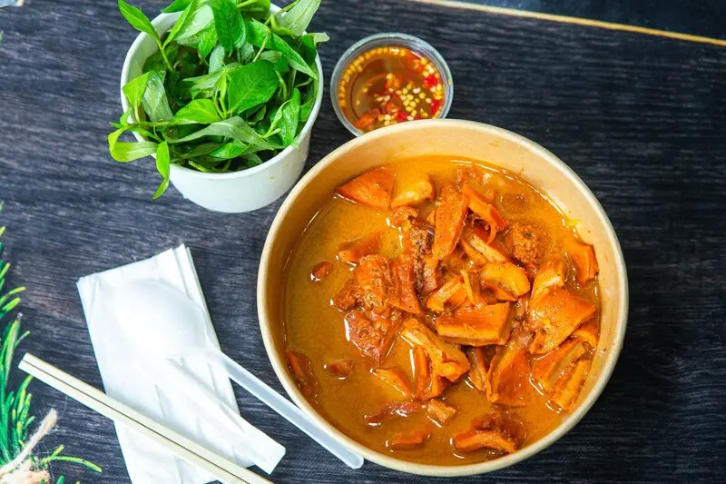Thưởng thức 5 qu&aacute;n ph&aacute; lấu S&agrave;i G&ograve;n ngon &lsquo;qu&ecirc;n lối về&rsquo; 2