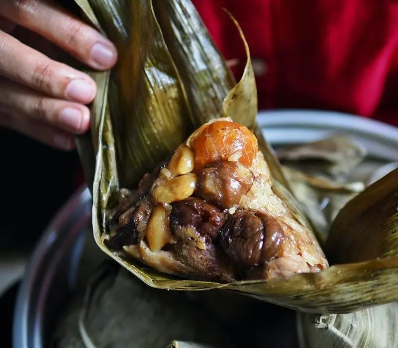 Thưởng thức b&aacute;nh b&aacute; trạng, linh hồn Tết Đoan Ngọ của người Hoa 2
