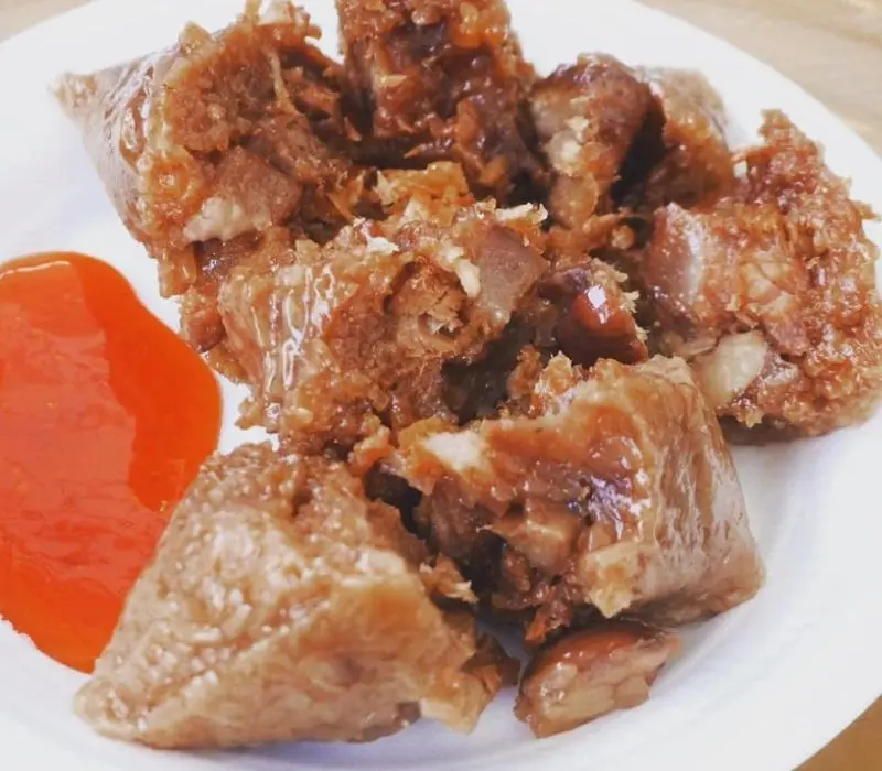 Thưởng thức b&aacute;nh b&aacute; trạng, linh hồn Tết Đoan Ngọ của người Hoa 8