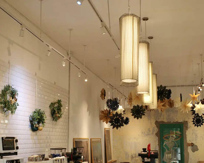 Thưởng thức cà phê đúng điệu tại Hummingbird Cafe Saigon 8