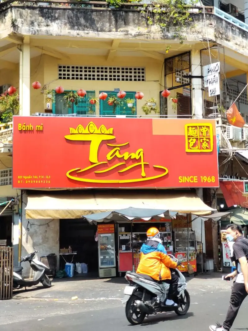 Tiệm B&aacute;nh m&igrave; Tăng hơn 70 năm tuổi giữa l&ograve;ng Quận 5 7