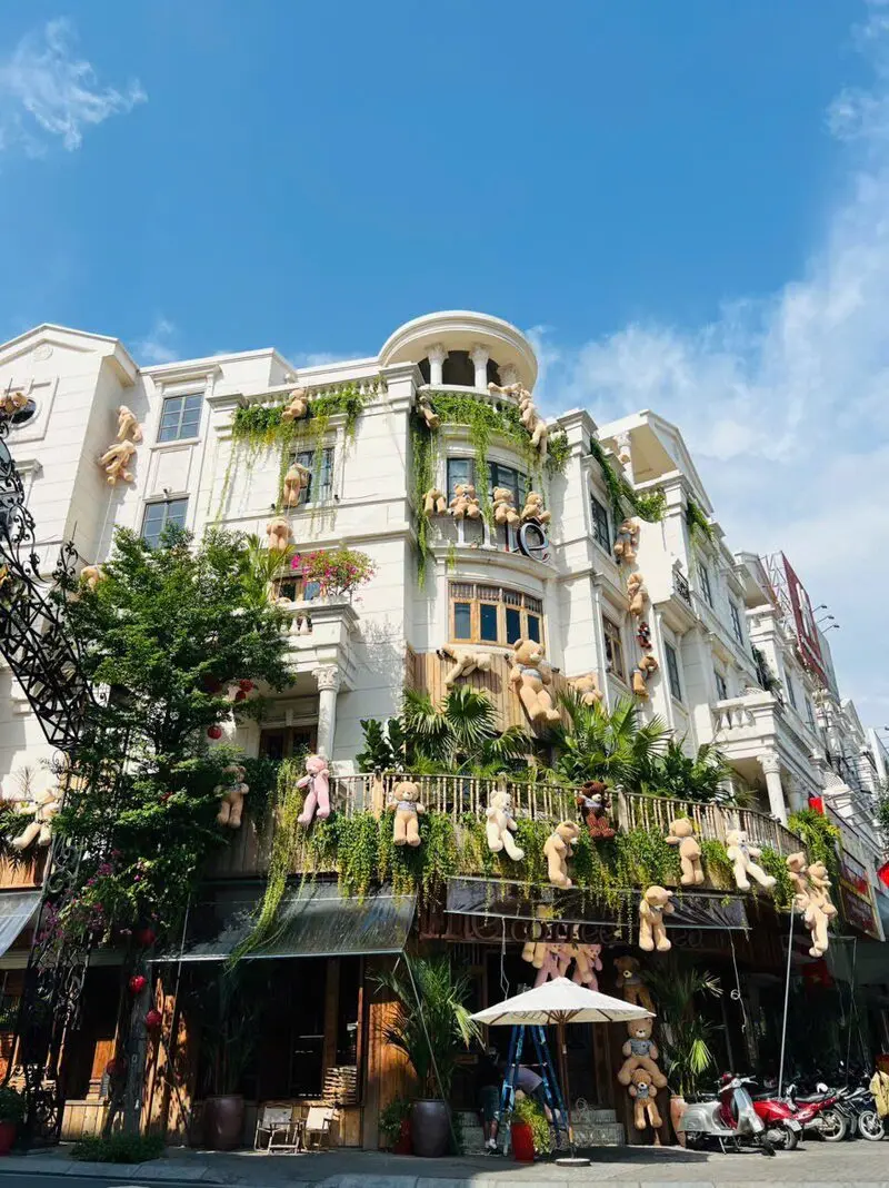Tiệm C&agrave; Ph&ecirc; M&ecirc; G&ograve; Vấp với concept chụp ảnh lung linh nhất nh&igrave; S&agrave;i Th&agrave;nh 7