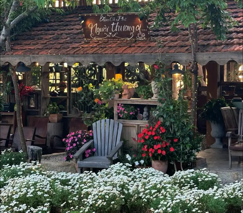 Tiệm cafe Người Thương Ơi giữa l&ograve;ng Đ&agrave; Lạt c&oacute; g&igrave; đặc biệt? 3