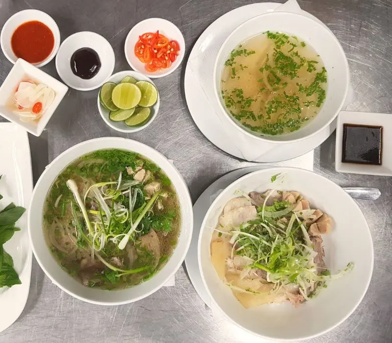 Top 10 qu&aacute;n phở g&agrave; ngon nhất S&agrave;i Th&agrave;nh 4