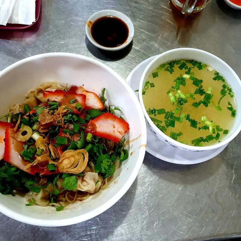 Top 13 qu&aacute;n ăn quận 5 nổi tiếng với người d&acirc;n địa phương 3