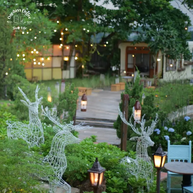 Top 15+ qu&aacute;n cafe s&acirc;n vườn đẹp, tho&aacute;ng m&aacute;t ở TP.HCM 11