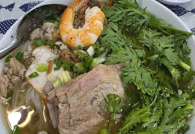 Top 7 qu&aacute;n ăn s&aacute;ng quận 5 ngon miệng v&agrave; đ&ocirc;ng kh&aacute;ch 3