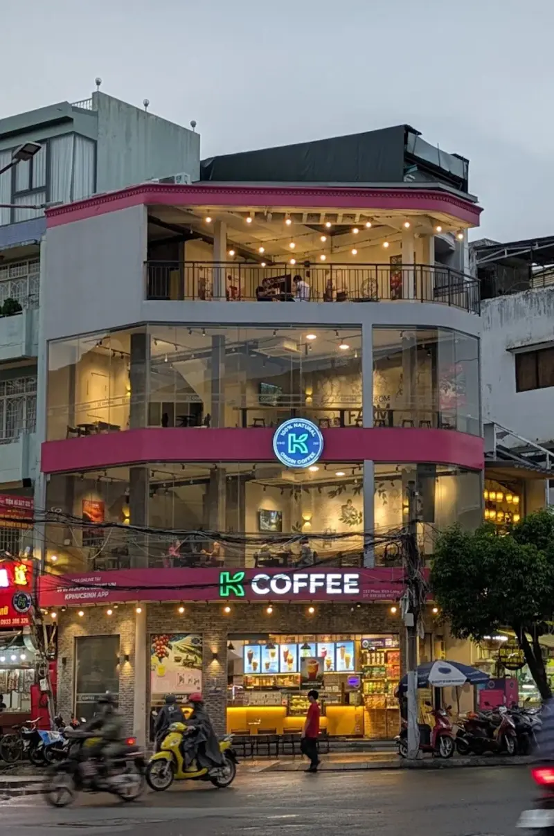 Top 9 qu&aacute;n c&agrave; ph&ecirc; Phan X&iacute;ch Long đẹp, chill, đồ uống ngon 4