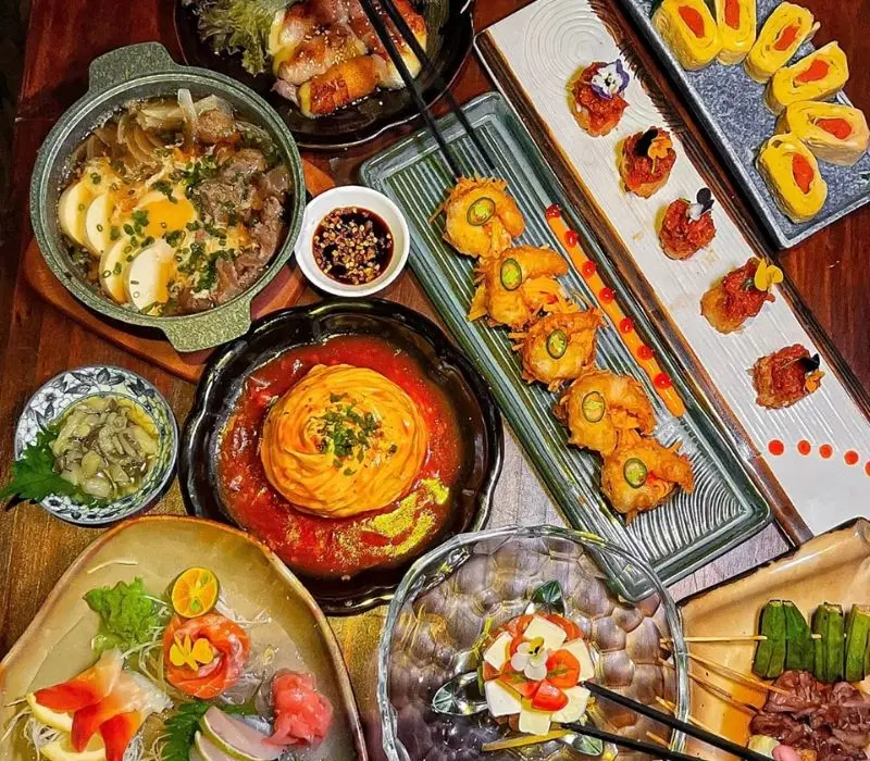 Top 9 qu&aacute;n Izakaya phong c&aacute;ch Nhật đặc sắc nhất S&agrave;i G&ograve;n 8