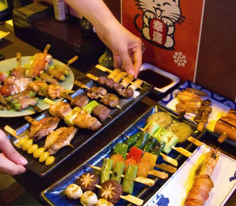 Top 9 qu&aacute;n Izakaya phong c&aacute;ch Nhật đặc sắc nhất S&agrave;i G&ograve;n 5