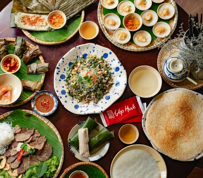 Top nh&agrave; h&agrave;ng m&oacute;n Huế ngon, chuẩn vị cố đ&ocirc; tại quận 1 3