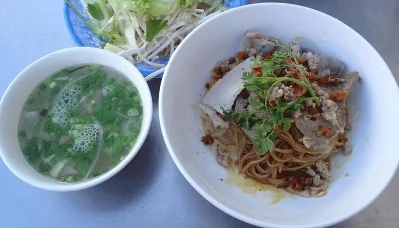 Truy t&igrave;m 8 qu&aacute;n hủ tiếu g&otilde; ngon nức tiếng S&agrave;i G&ograve;n 8