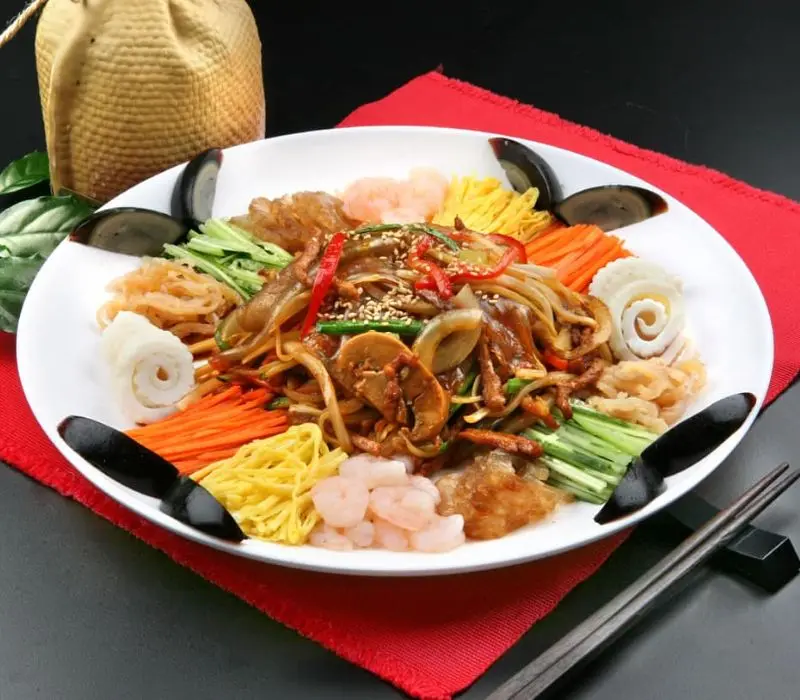 Truyền Thuyết ChamPong: Trải nghiệm ẩm thực H&agrave;n Quốc chuẩn vị giữa l&ograve;ng S&agrave;i G&ograve;n 3
